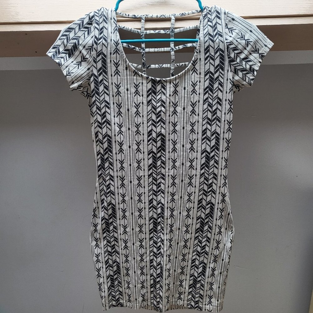 Charlotte Russe Bodycon Print Dress